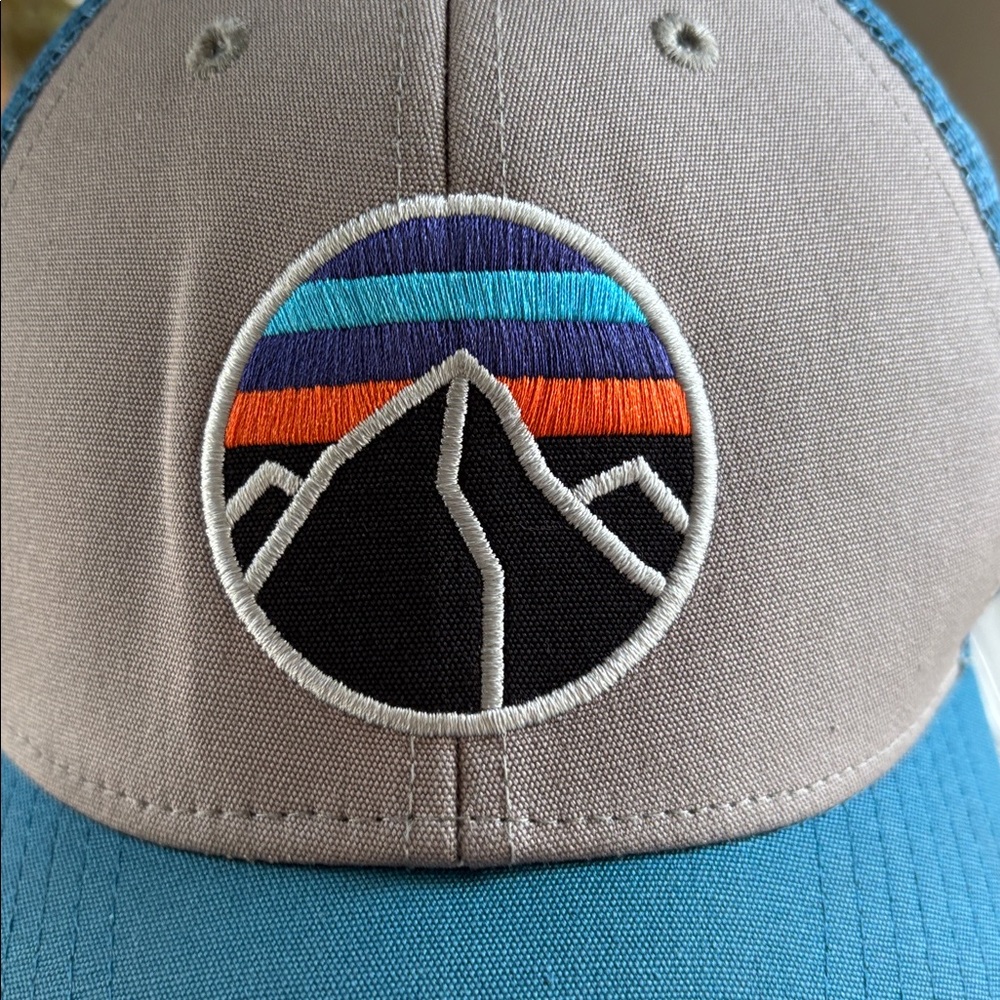 Patagonia snap back truckers mountain scene cap(unisex) 🧢 - Picture 4 of 4